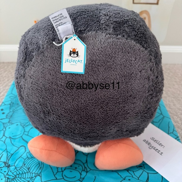 Jellycat Peanut Penguin - Really Big - Authentic - BNWT - Fast Ship - Picture 6 of 7